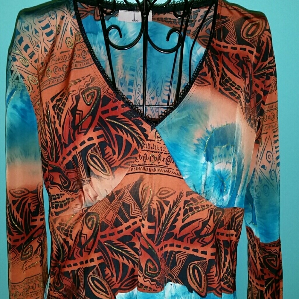 Obe abstract top